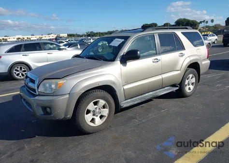 2006 Toyota 4Runner Sr5 V6 z USA, uszkodzony, nr VIN JTEZU14R460078182